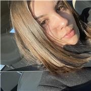 Studentessa universitaria si offre per aiuto compiti e ripetizioni per scuola elementare e medie